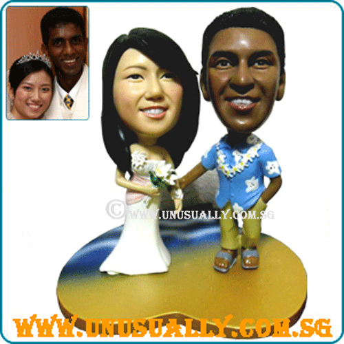 Custom 3D Lesiure Lovely Couple At Beach Base Figurines